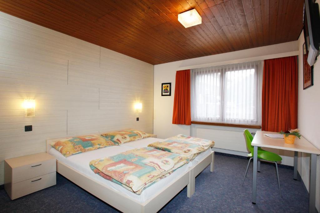 Hotel Krone Attinghausen Стая снимка